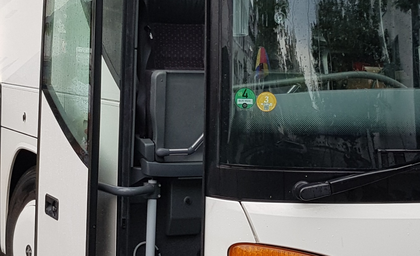 Bus